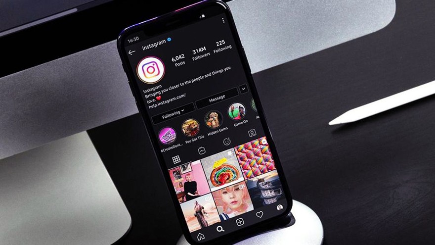 ¿Cómo crear un collage con tus 9 fotos más populares del año en Instagram?