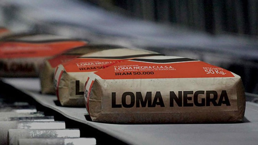 Loma Negra cierra fábrica de Sierras Bayas, la primera cementera del país