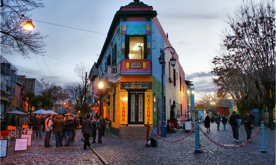 Por la devaluación, el tipo de cambio les conviene y es récord el turismo extranjero en la Argentina