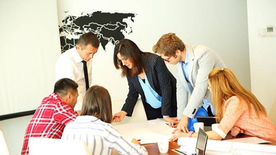 ¿Qué es y qué hace un scrum master?, el nuevo líder que todas las empresas quieren tener