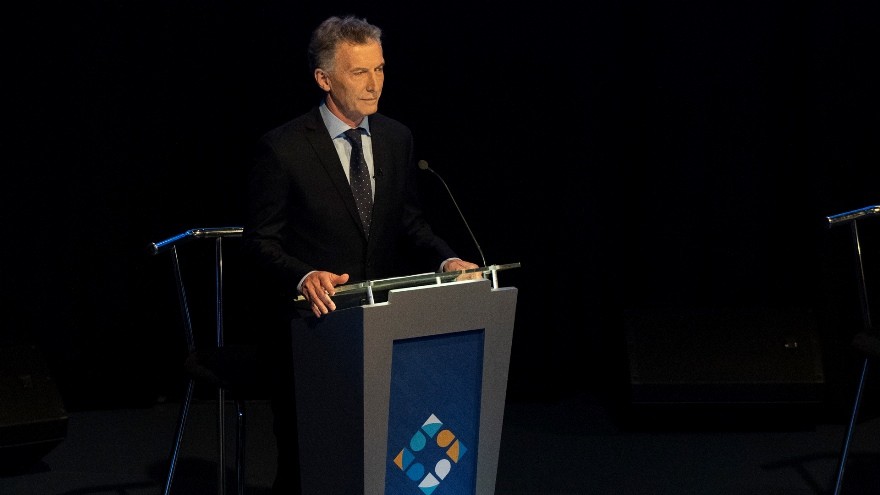 Tras una acusación de Fernández sobre la corrupción del clan Macri, el Presidente le recordó los bolsos de López
