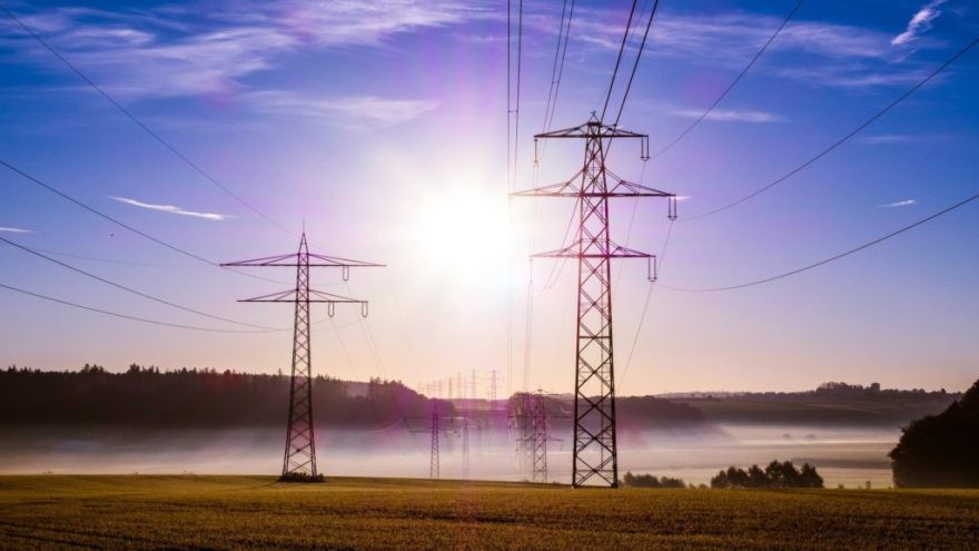Cuáles son las tres compañías a las que Hacienda autorizó su ingreso al mercado eléctrico