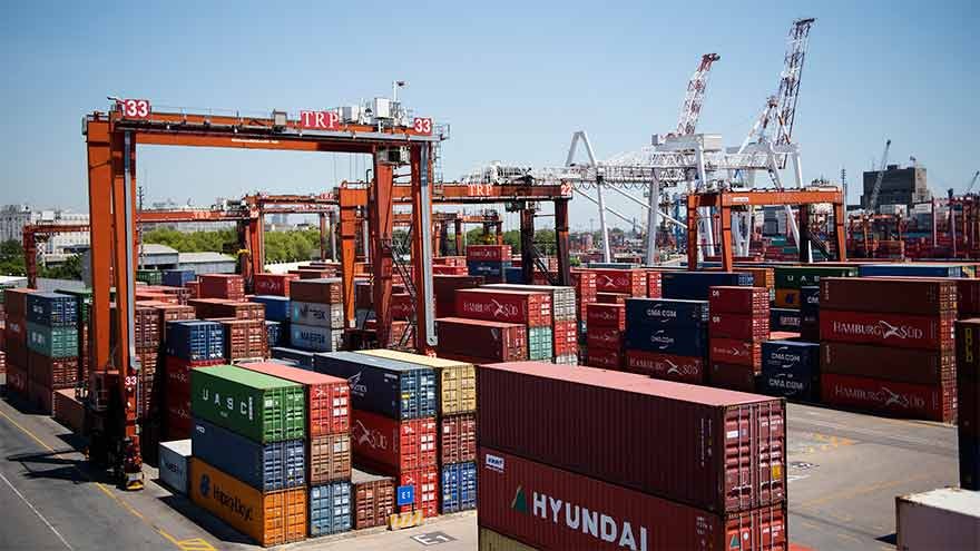 Nuevo gobierno pone en "revisión" el millonario plan de Macri para licitar el Puerto de Buenos Aires