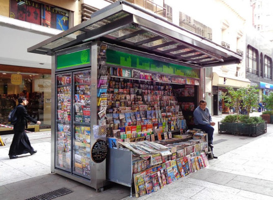 Día del Canillita: vendedores de diarios quieren reconvertirse y cobrar pasajes, impuestos y estacionamiento