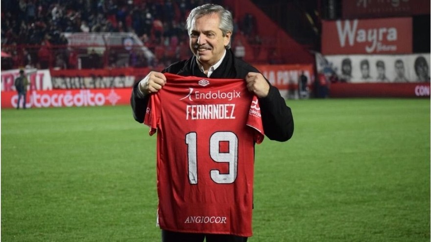 El cambio de modelo del "Bicho": cómo reordenó sus números el club de los amores de Alberto Fernández