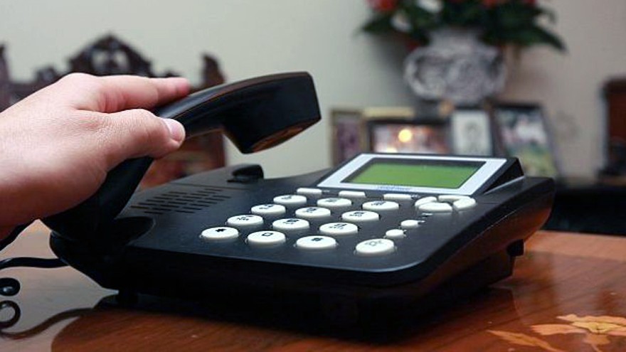Las líneas de telefonía fija cayeron 7,5% en el último año