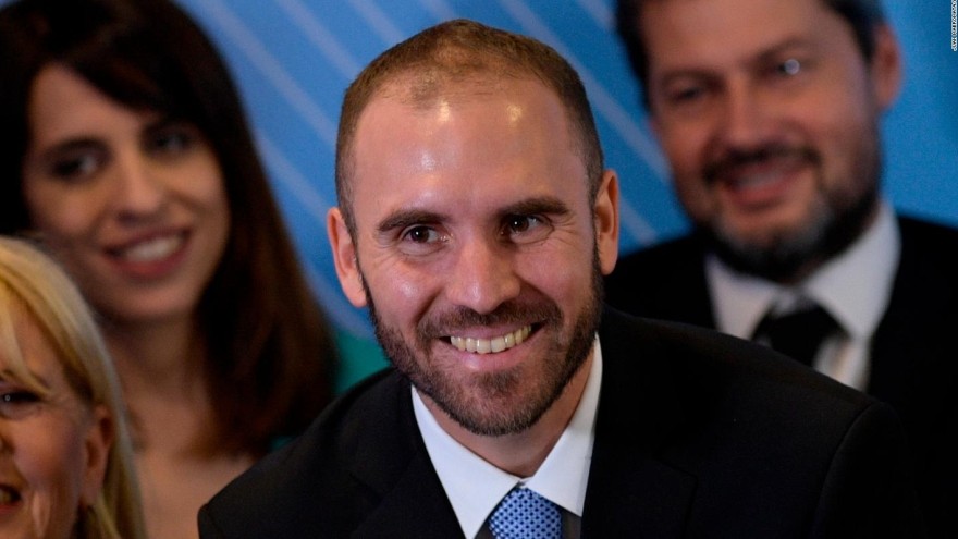 Guzmán se reúne hoy con funcionarios del FMI y buscará convencerlo de su plan para reestructurar la deuda