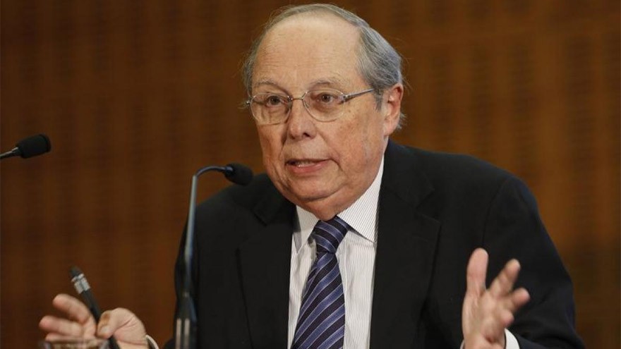 El economista Guillermo Calvo alertó sobre el riesgo del cálculo que hace Guzmán para contabilizar reservas