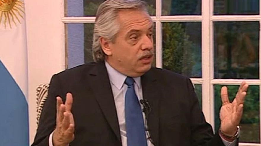 Alberto F. pidió evitar las cláusulas "gatillo" en paritarias y dejó abierta la puerta para una segundo suba por decreto