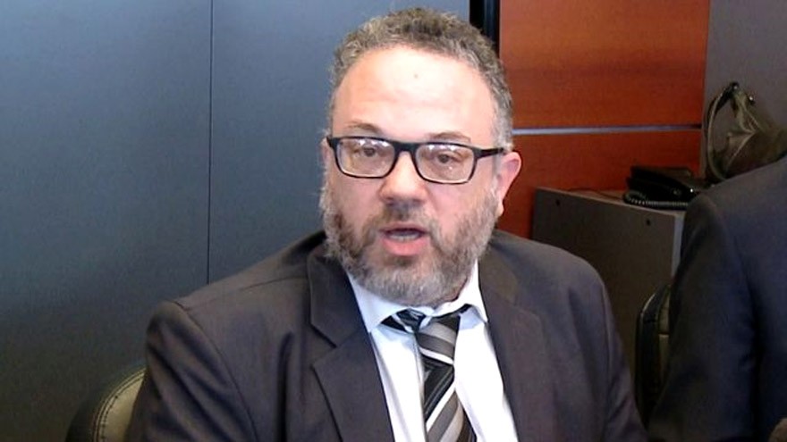 Kulfas denunció que encontró un sobre con u$s10.000 en el despacho de un exfuncionario macrista