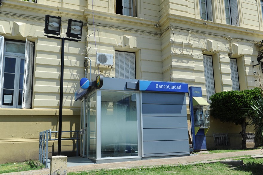 Banco Ciudad instaló el primer cajero autosustentable del país