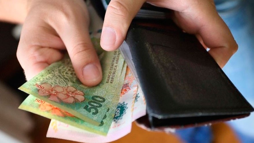 Empresas revisan plan salarial: solo 40% dice que mantendrá los aumentos previstos para 2020
