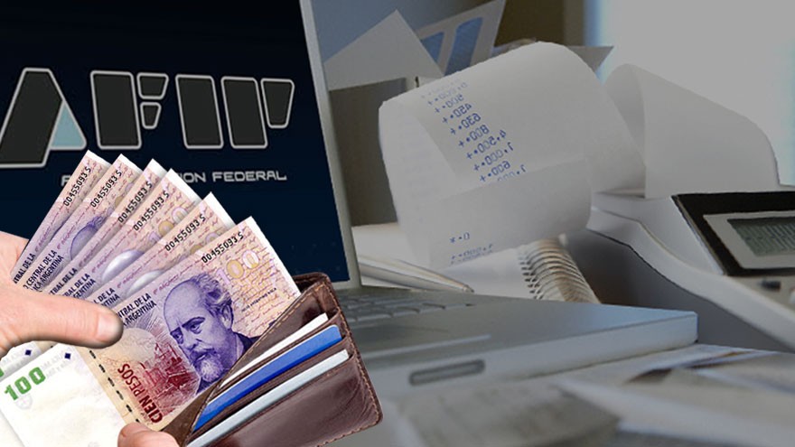 Pedido de coima para "no quedar enganchado" con la AFIP: dos años de prisión para un inspector