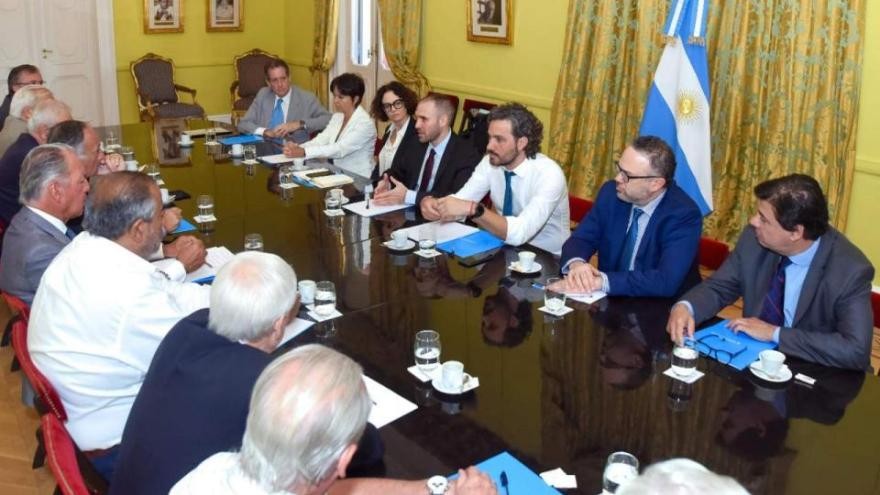 Primer encuentro del Consejo Económico y Social: el Gobierno se reunió con gremios y empresas