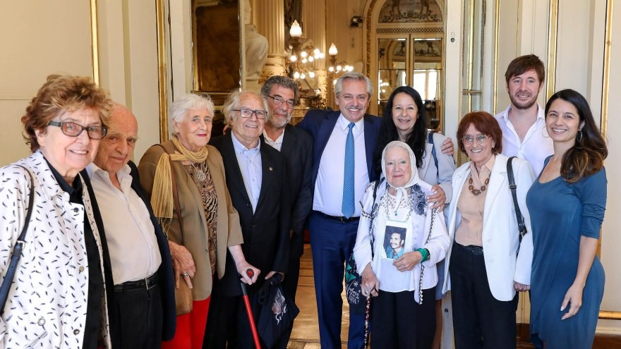 Alberto Fernández se reunió en Casa Rosada con referentes de organizaciones de DD.HH