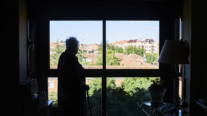 Médicos chinos alertan que es un error que los enfermos leves hagan cuarentenas en sus casas
