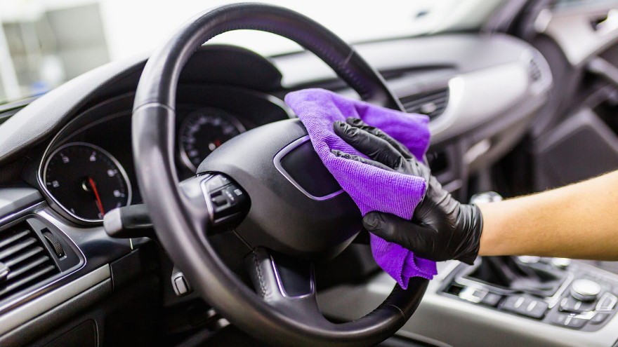 Después no digas que no te avisaron: qué hacer para evitar contagios al usar el auto, subirse a un taxi o a un Uber