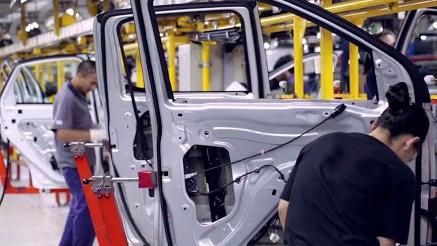 Según SMATA, las automotrices trabajarán un solo turno cuando se levante la cuarentena