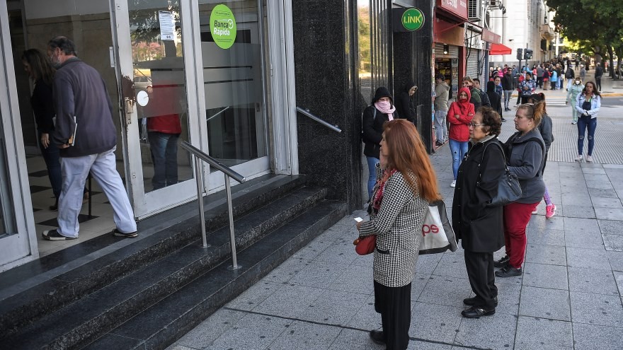 Cómo van a operar los bancos en la nueva etapa de la cuarentena