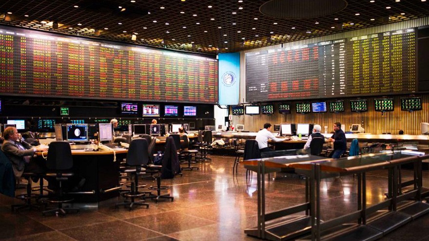 Semana clave para la deuda: inversores analizan qué pasará con los bonos y el dólar