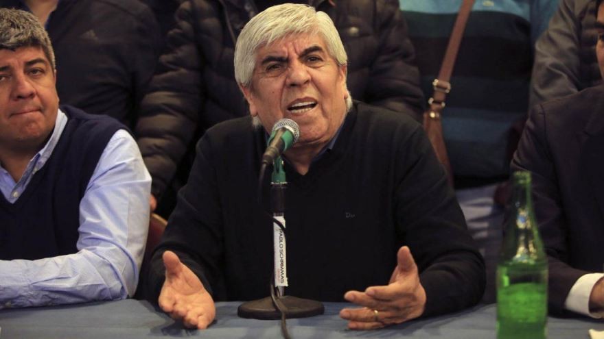 Moyano advirtió al Gobierno que camioneros no avalará suspensiones ni descuentos salariales