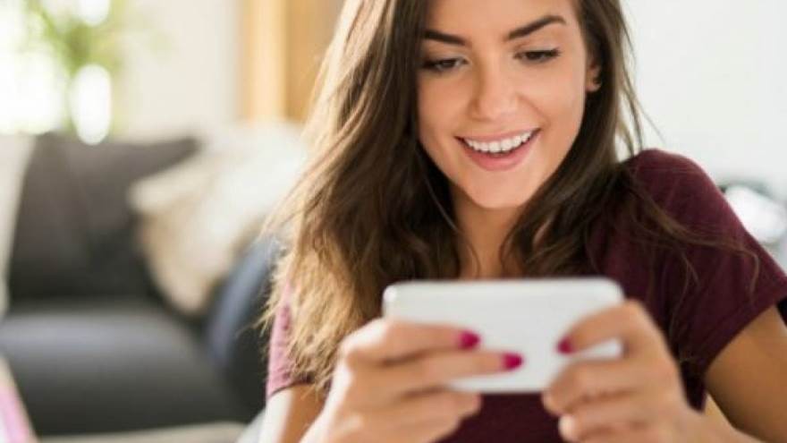 ¿El cuarto grande de los celulares?: un operador crece en la crisis gracias a su oferta "low cost" y 100% digital
