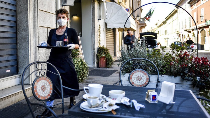 Plazas, ramblas y parques: ¿cómo es el "plan" que restaurantes y bares presentaron a la Ciudad?