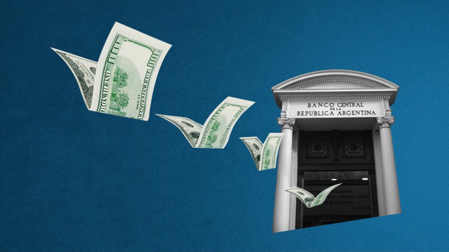 Preocupación: más ahorristas piden turno para retirar sus dólares de los bancos