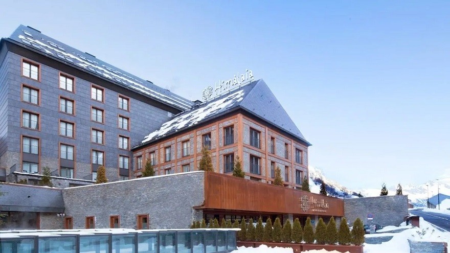 En medio de la pandemia que pone en vilo al turismo, Messi compra un hotel