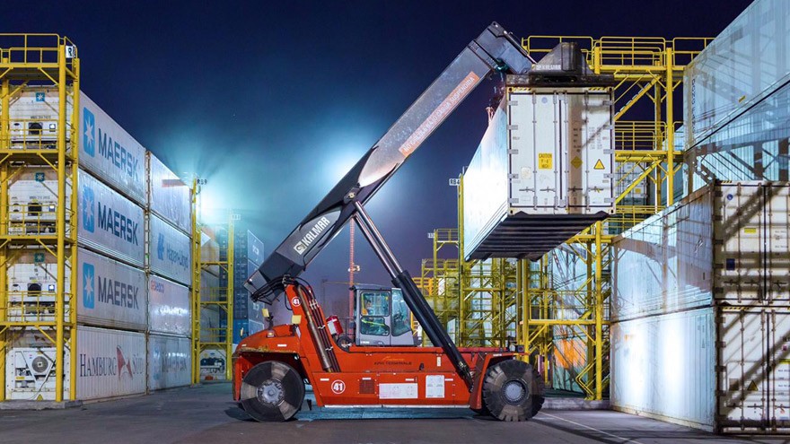 Desde APM Terminals Buenos Aires se realizó la primera exportación en la historia de limones a China