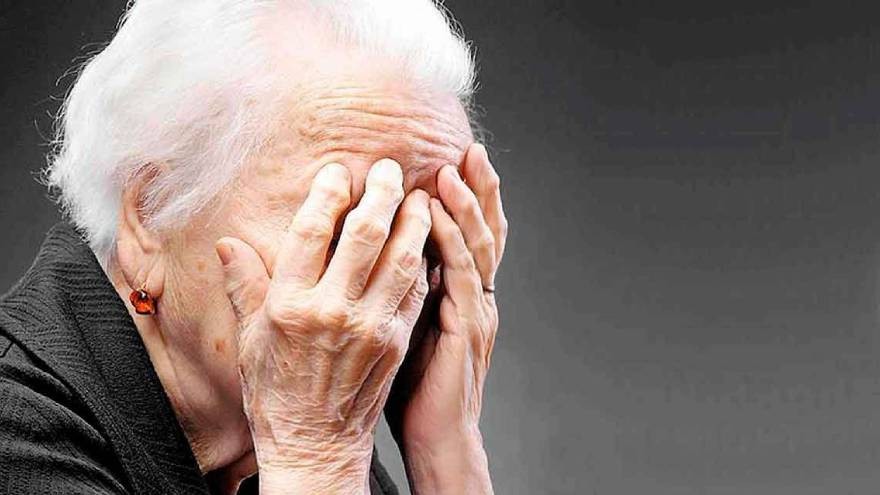 Delirio y desorientación: que puede causar un síndrome confusional agudo