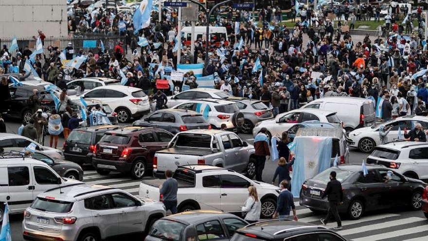 Protesta en todo el país: así fue el banderazo "en defensa de las libertades"