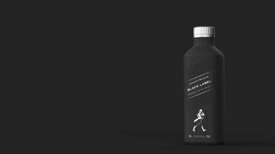 El whisky ahora viene en botella de papel: conocé el envase premium de Johnnie Walker