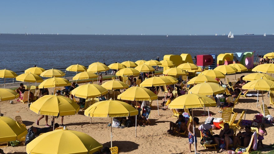 La Provincia podría aplicar cupos de ingreso para la temporada de verano en la Costa