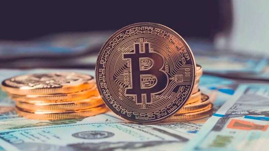 Las criptomonedas brillan como camino al dólar: conocé dónde se compran y cómo se almacenan