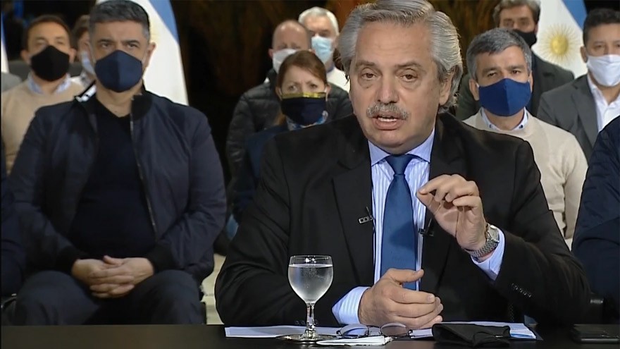 Dura respuesta de Fernández a la protesta policial en Olivos: "No vale cualquier cosa a la hora de reclamar"