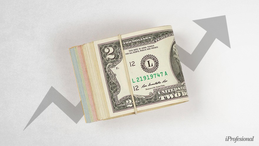 El dólar blue cerró a $180 y marcó una brecha del 132% con respecto al oficial, mientras el contado con liquidación quedó cerca de los $172