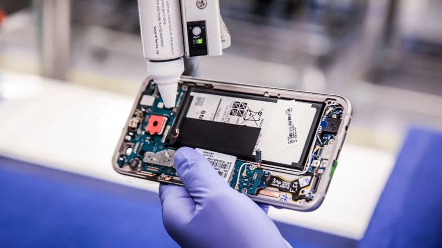 Sigue el éxodo de empresas: el fabricante de los celulares Samsung y LG busca irse de Argentina