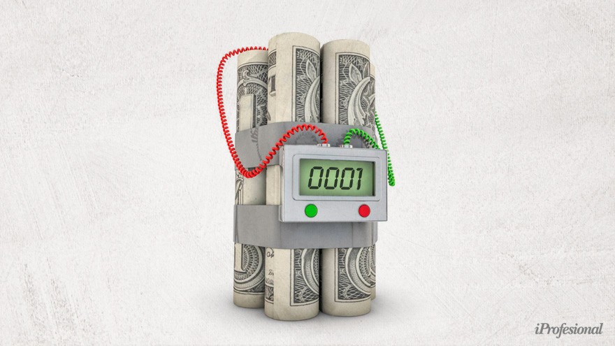 ¿Qué pasaría si el Gobierno deja que el precio del dólar oficial salte?: las peligrosas consecuencias