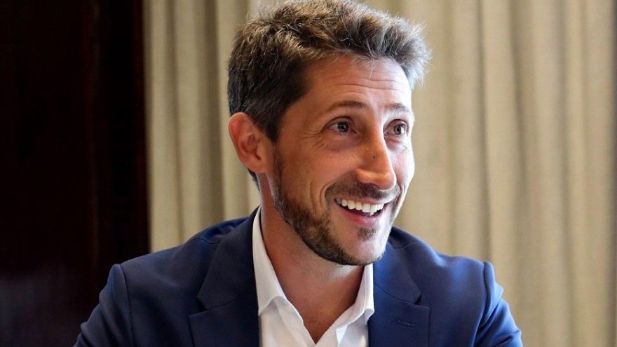 Guzmán debe negociar con cerealeras para que liquiden dólares y evitar devaluación, dice experto cercano al Gobierno