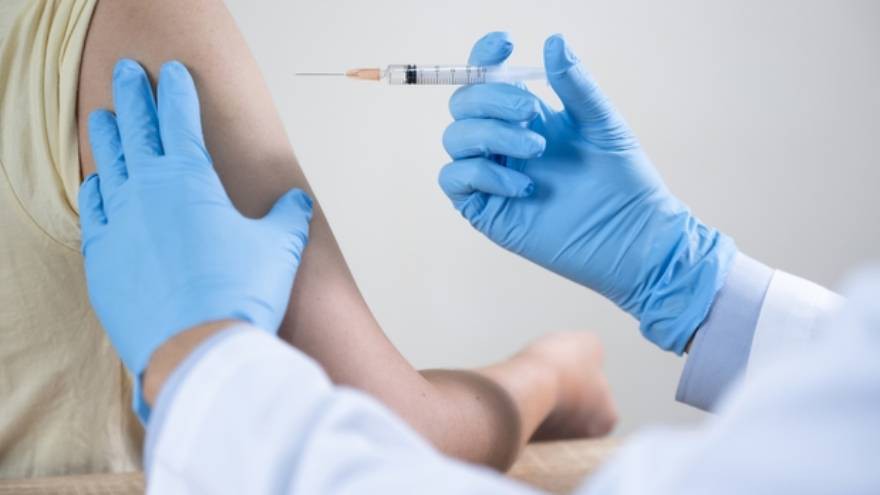 Covid-19: Pfizer solo podrá fabricar la mitad de vacunas