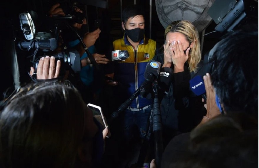 Rocío Oliva no pudo ingresar al velatorio íntimo en la Casa Rosada: "Lo único que quiero es ver a Diego"