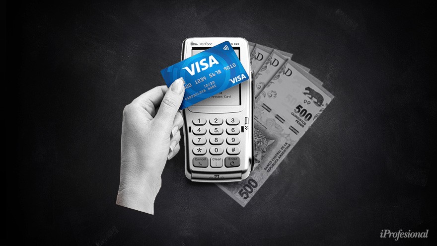 ¿Te conviene pagar en efectivo con descuento o financiar la compra en cuotas?: esto tenés que saber