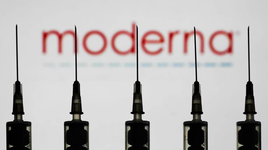 Nuevos datos indican que la vacuna de Moderna genera inmunidad duradera