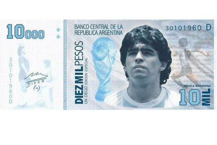 Por qué un billete con la cara de Maradona podría "salvar" a la economía argentina, necesitada de dólares