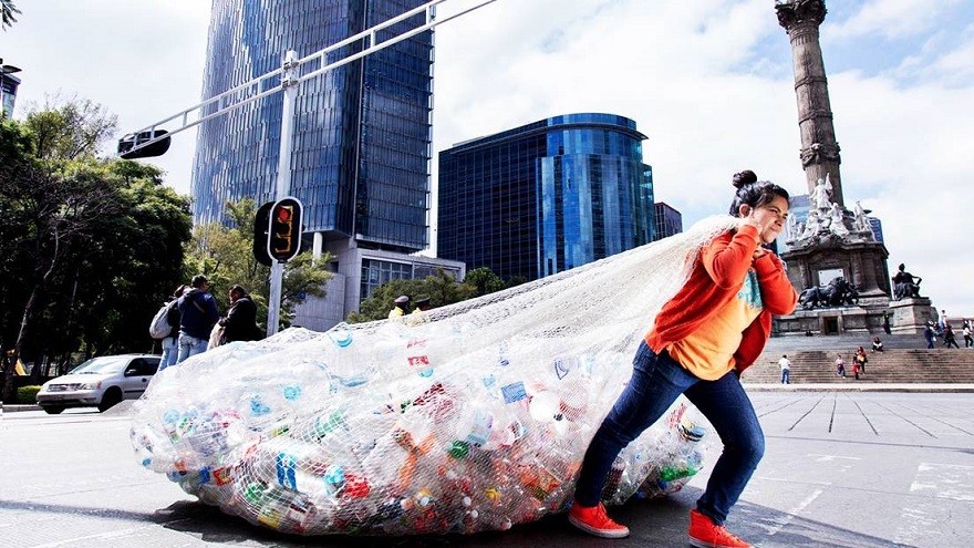 Estas tres reconocidas empresas multinacionales encabezan la lista de los principales contaminantes plásticos