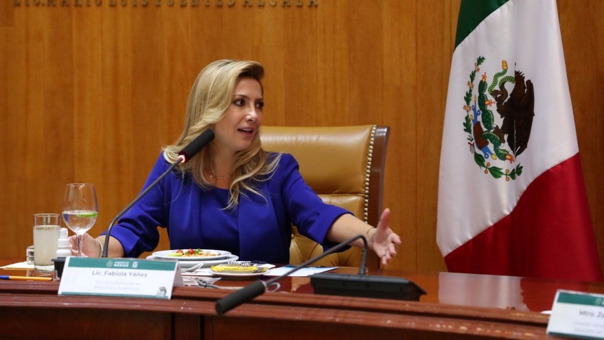 La agenda de Fabiola Yañez: participó de un almuerzo en el Instituto Mexicano del Seguro Social