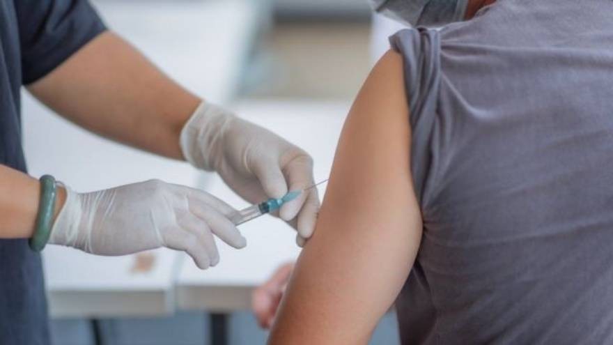 Un año de coronavirus: ¿cuántas personas se vacunaron en cada provincia?