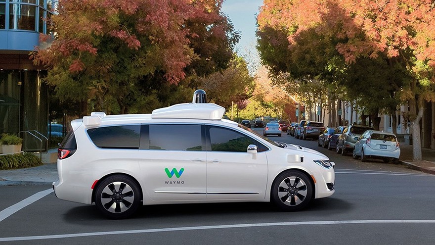 Google confirmó que construirá la primera fábrica de vehículos autónomos del mundo