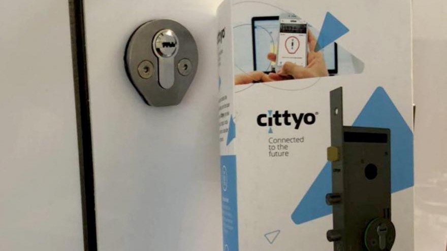 Chau llaves: conocé la cerradura inteligente creada por emprendedores argentinos